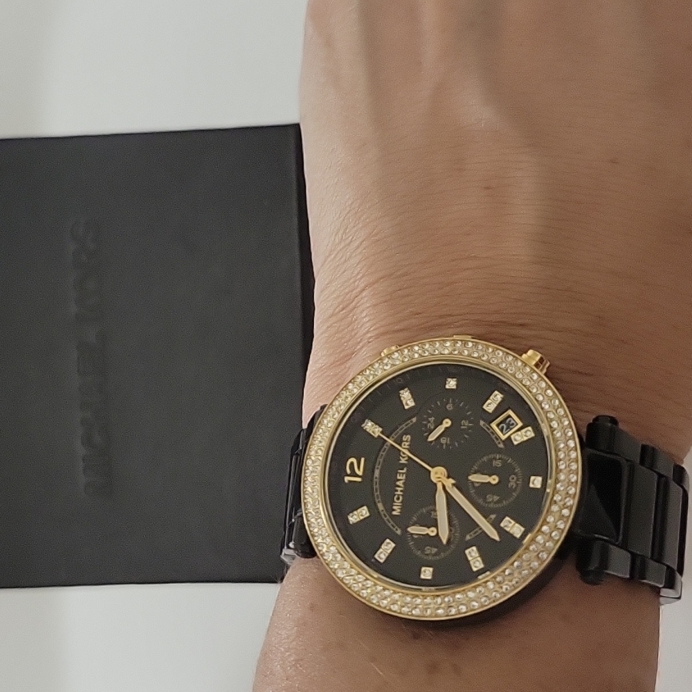 Womens Watch - Picture 3 of 4